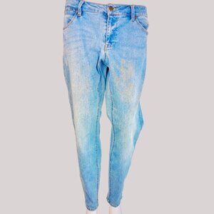 Max Jeans Sky Blue Denim Faded Distressed Denim Jeans